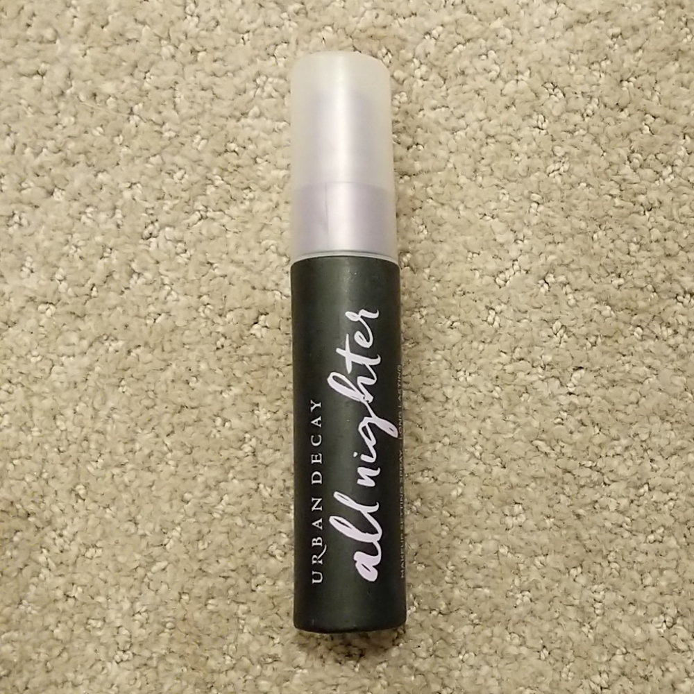Urban Decay all nighter makeup setting spray